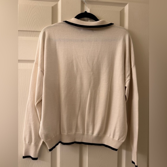 Ralph Lauren Cream V-Neck Sweater with Navy size XL - Picture 4 of 5